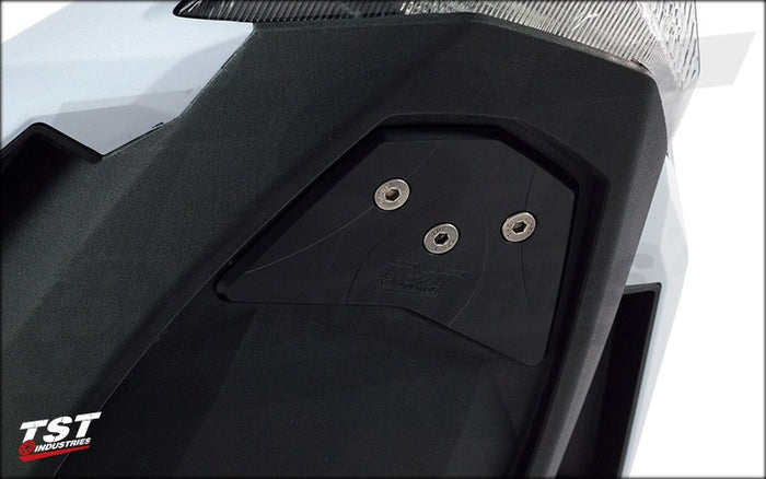 Undertail Closeout Close Up