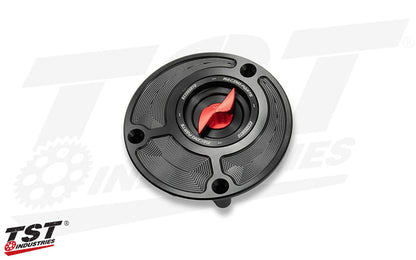 Quick-turn mechanism enable fast and easy refueling on your Yamaha Sportbike.