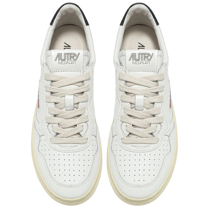 Medalist Low Sneaker - White/Black