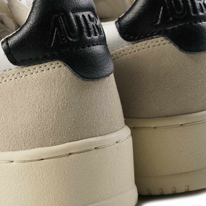 Autry Medalist Low Sneaker - White/Black