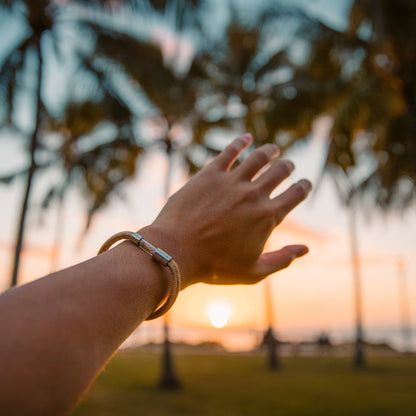Connection Legend Bracelet - Follow Your Legend