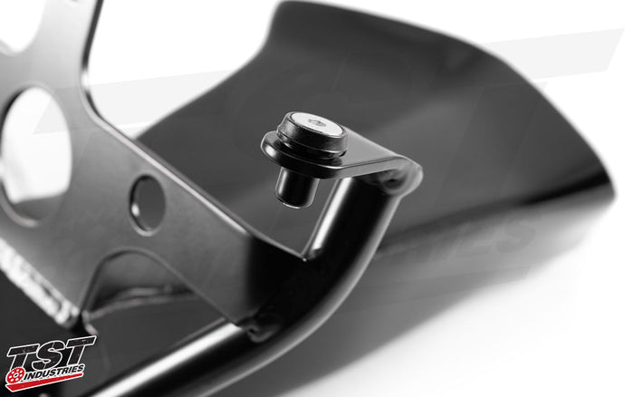 Maintains OEM spec mounting points. Does not feature mirror mounting points.