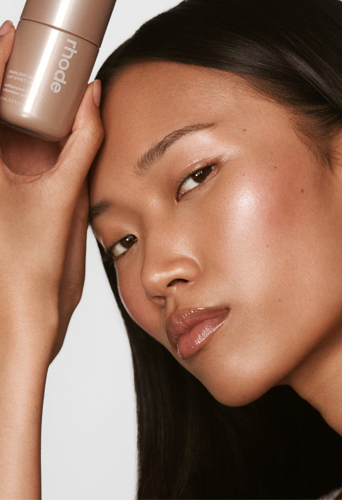 anais with highlight milk 02