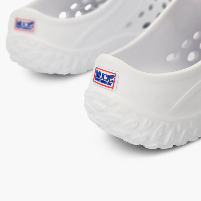 Muckster Lite Liberty Women's Clog MMLCWU01  white clog shoe on a white background