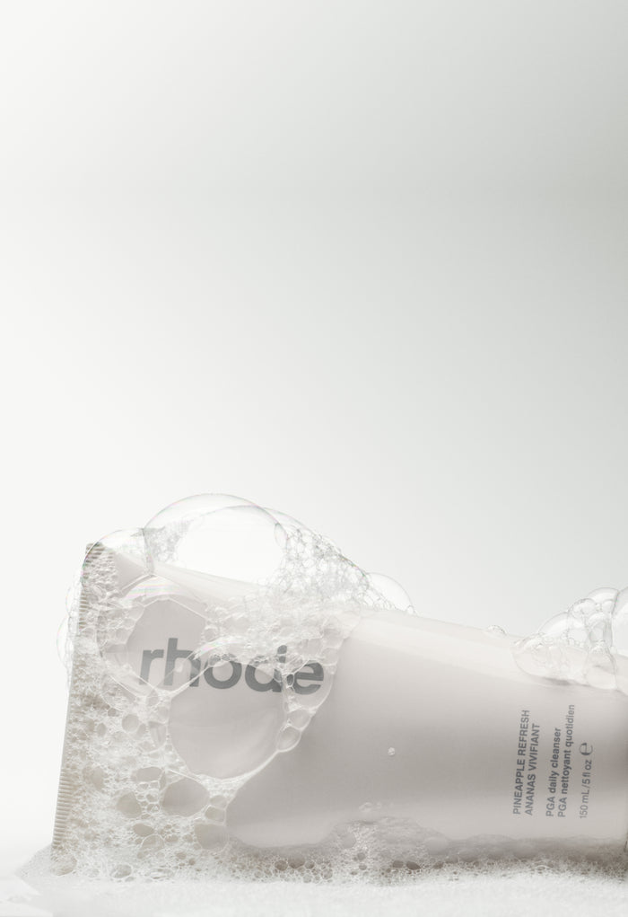 Pineapple Refresh covered in a lush layer of bubbles