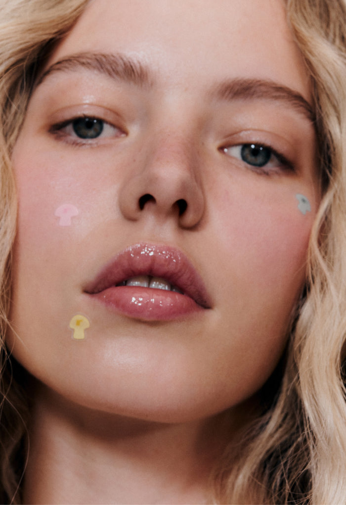 model wears spotwear shroom