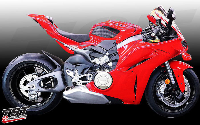 Increase body control and positioning while riding your Ducati V4 with TechSpec Gripster Tank Grips.