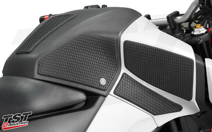 The seven piece kit provides ample area of traction.