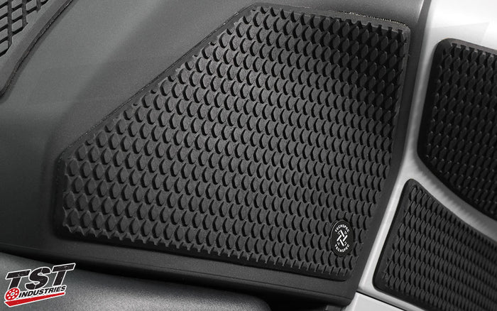 TechSpec Snakeskin material provides ample grip without damaging leathers.