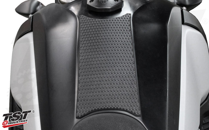 Includes a center tank protector for added protection.