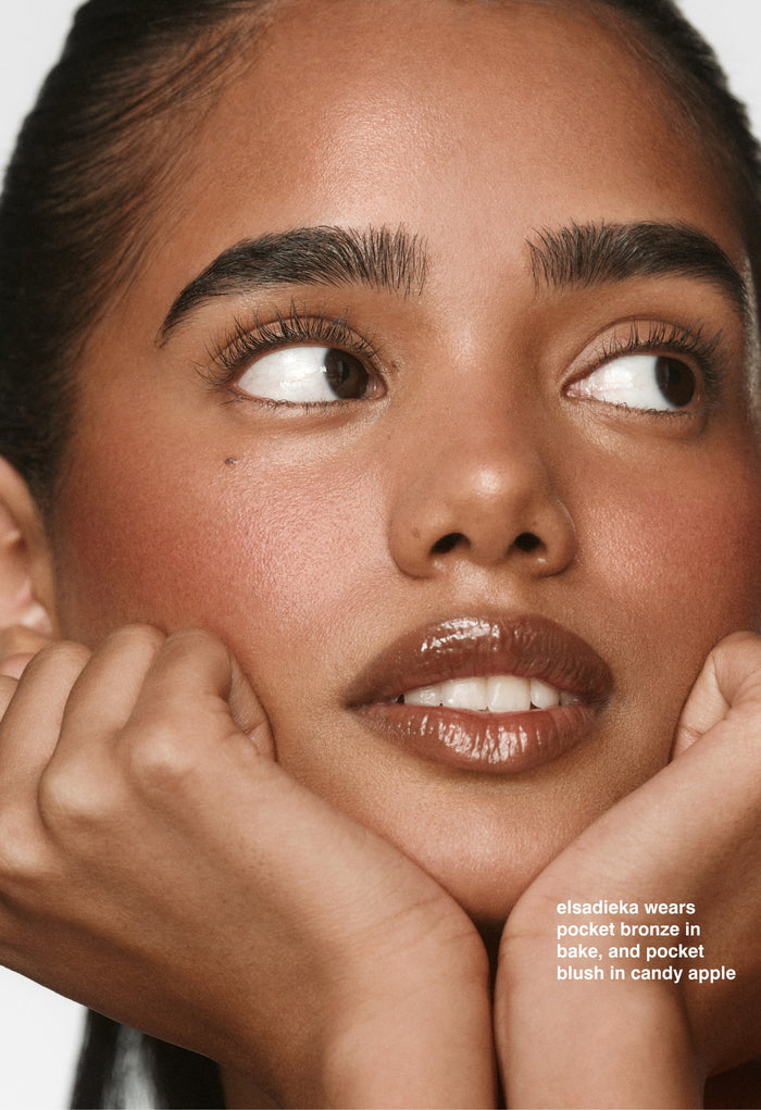 elsadieka wears pocket bronze in bake, and pocket blush in candy apple