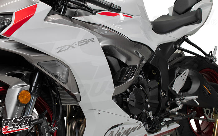 Dual mounting point brackets provide durable protection for your Ninja ZX-6R.