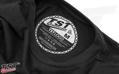 Screen printed tag ensures your kiddo won't be annoyed by some aggravating tag.