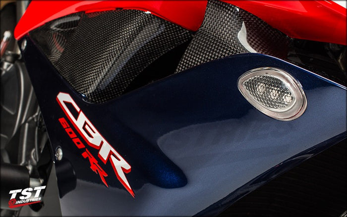 Features a flush fit within the fairing well.
