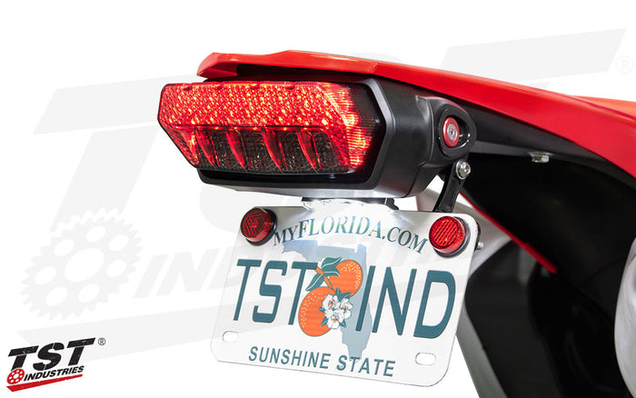Unique lens design and internal construction creates an eye-catching running light on your CRF450L / CRF450RL.