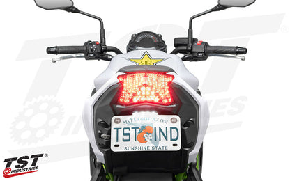High power LEDs activate when you pull the brakes to grab the attention of everyone around you.