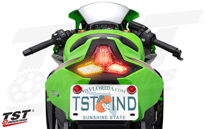 Features built-In turn signals for a sleek all-in-one lighting unit.