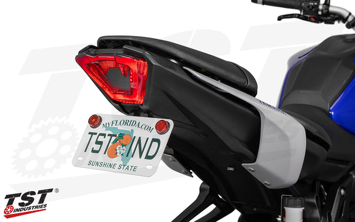 Perimeter running light designed to accentuate the MT-07 design and shape.