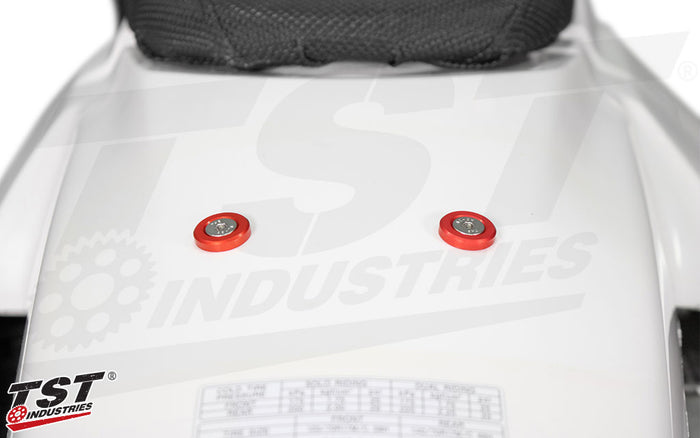 Ditch the tail bag and secure the rear fender all while adding some style to your Suzuki DRz400S / M