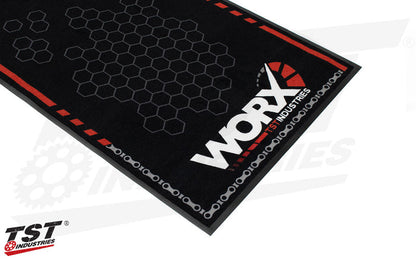 Soft nylon carpe pile provides the perfect surface to work on.